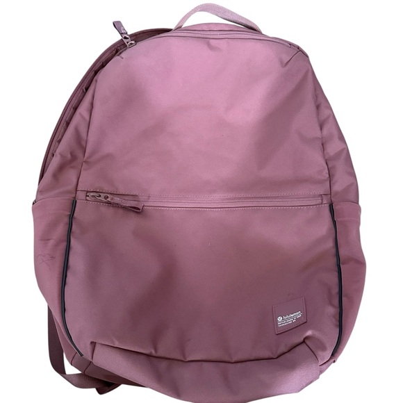 Lululemon ~ Double-Zip Backpack 22L
Tech Canvas in Spiced Chai - Picture 1 of 10